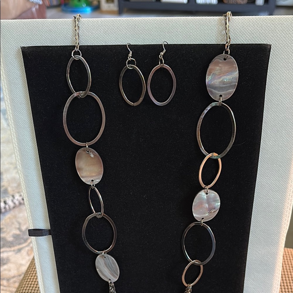 Black, Silver and Abalone Oval Link Necklace And Earring Set 44 Inches Long